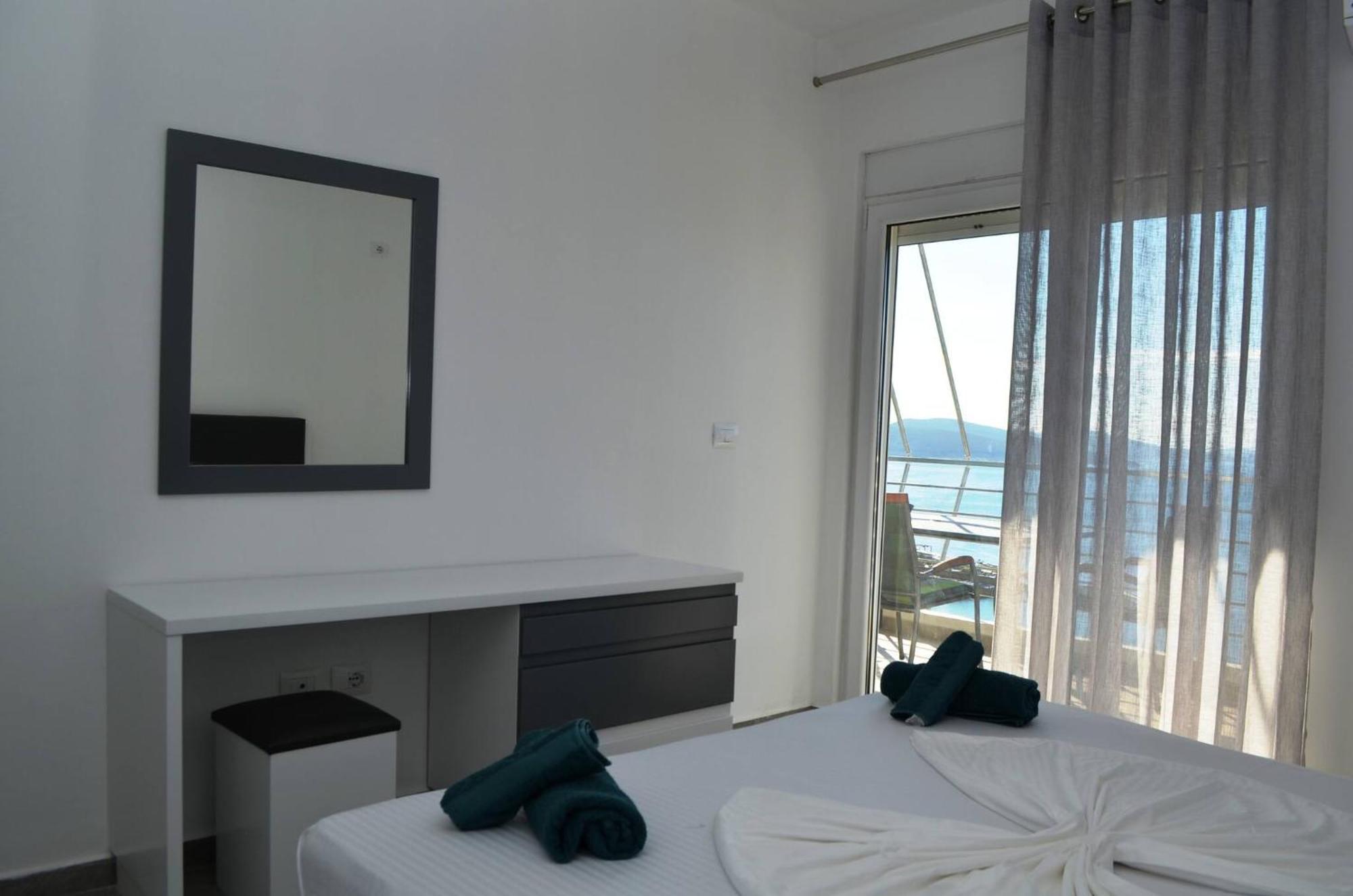Wonderful View Apartments Саранда Экстерьер фото